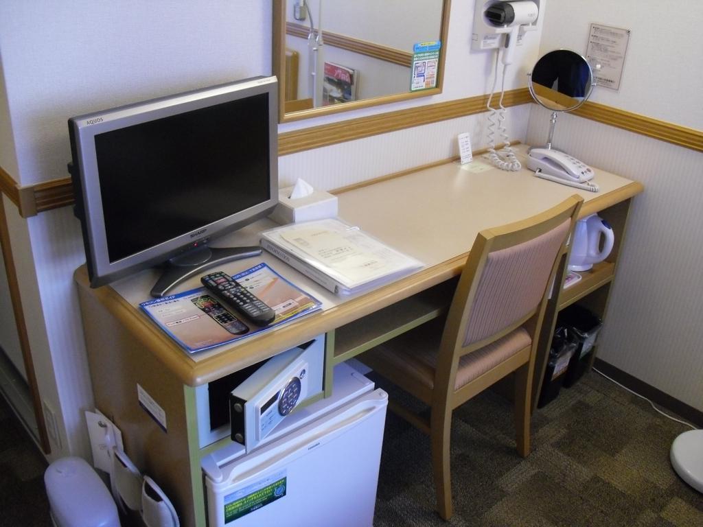 Toyoko Inn Tokyo Eki Shin Ohashi Mae Екстер'єр фото